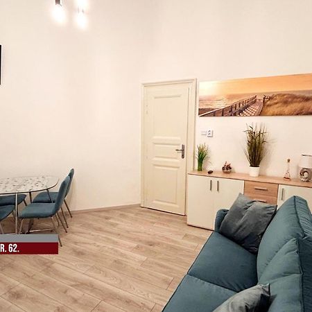 Little Americas Music Academy Apartments Будапеща Екстериор снимка