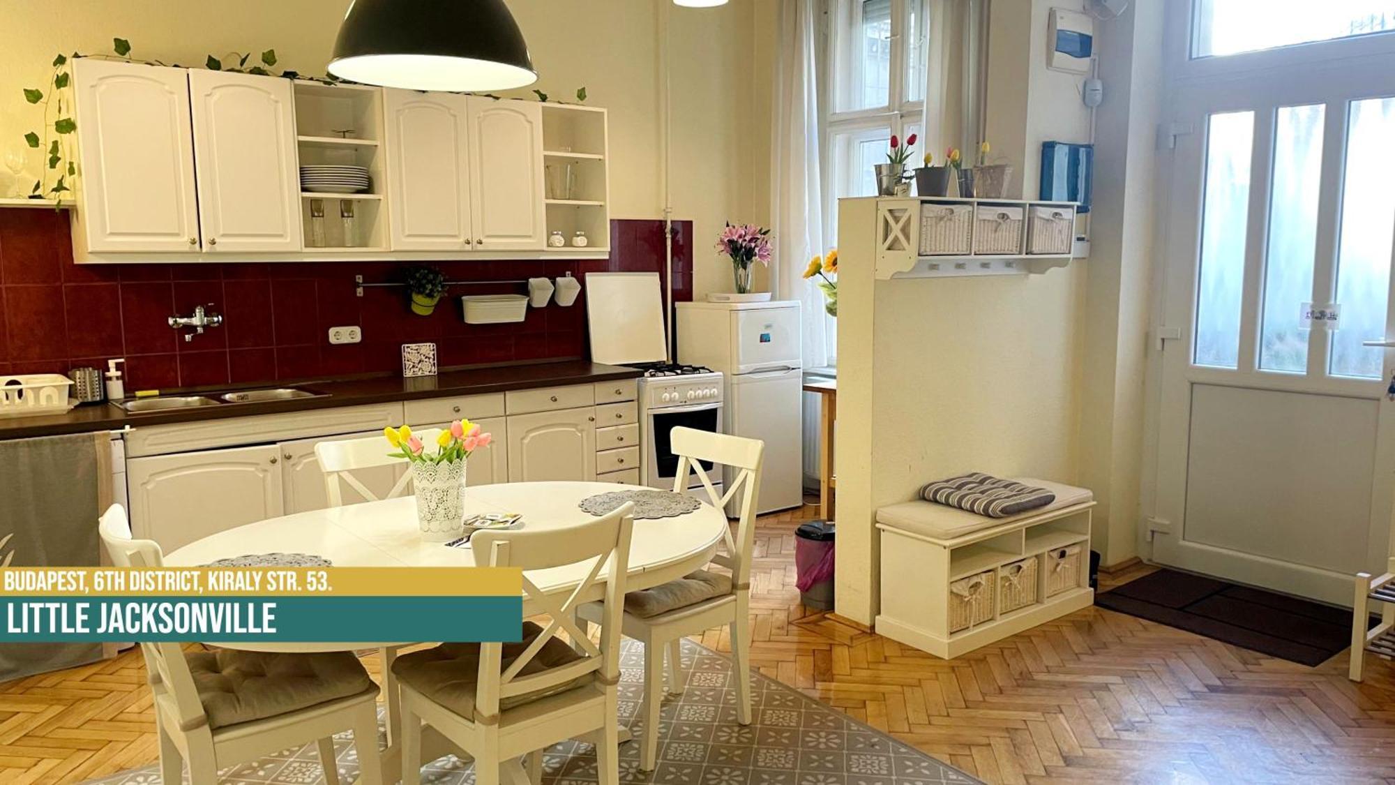 Little Americas Music Academy Apartments Будапеща Екстериор снимка