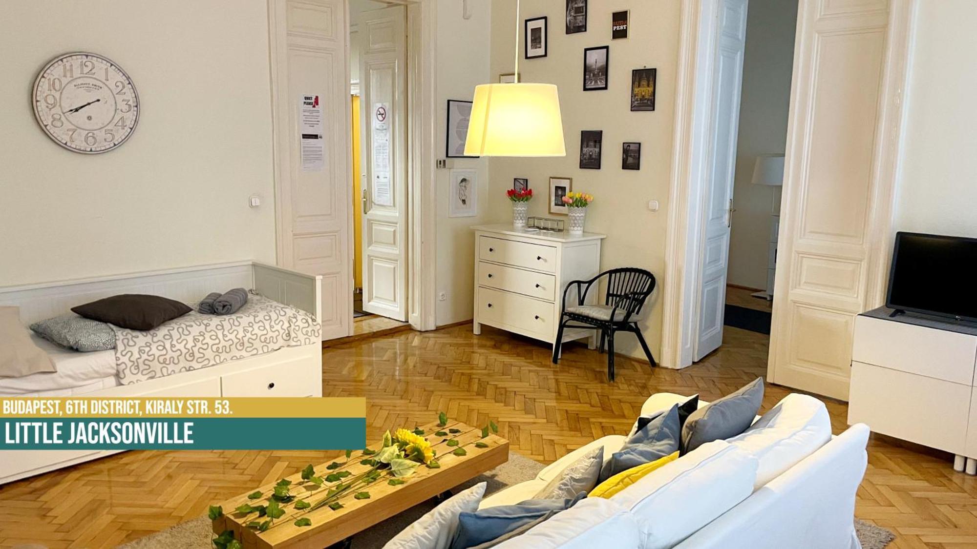 Little Americas Music Academy Apartments Будапеща Екстериор снимка